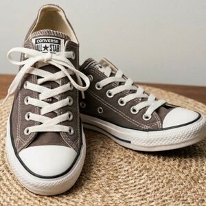 Converse Chuck Taylor All Star Low Charcoal. Size: 4.5 Men's / 6.5 Women's (US)